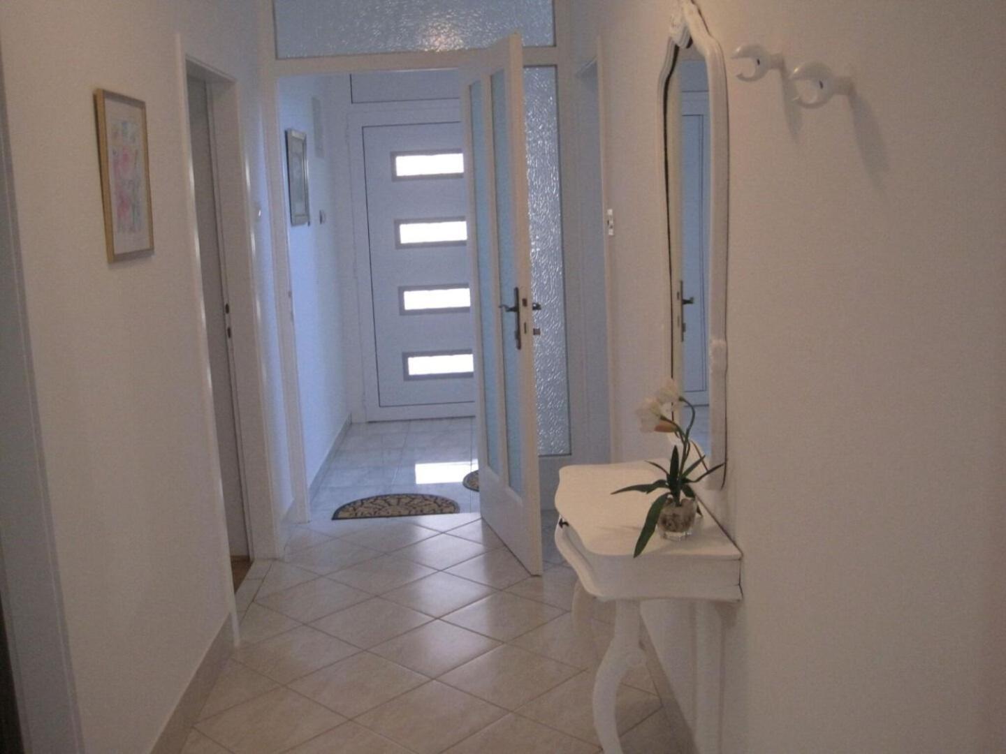 Apartment Ivan - With Large Terrace Zadar