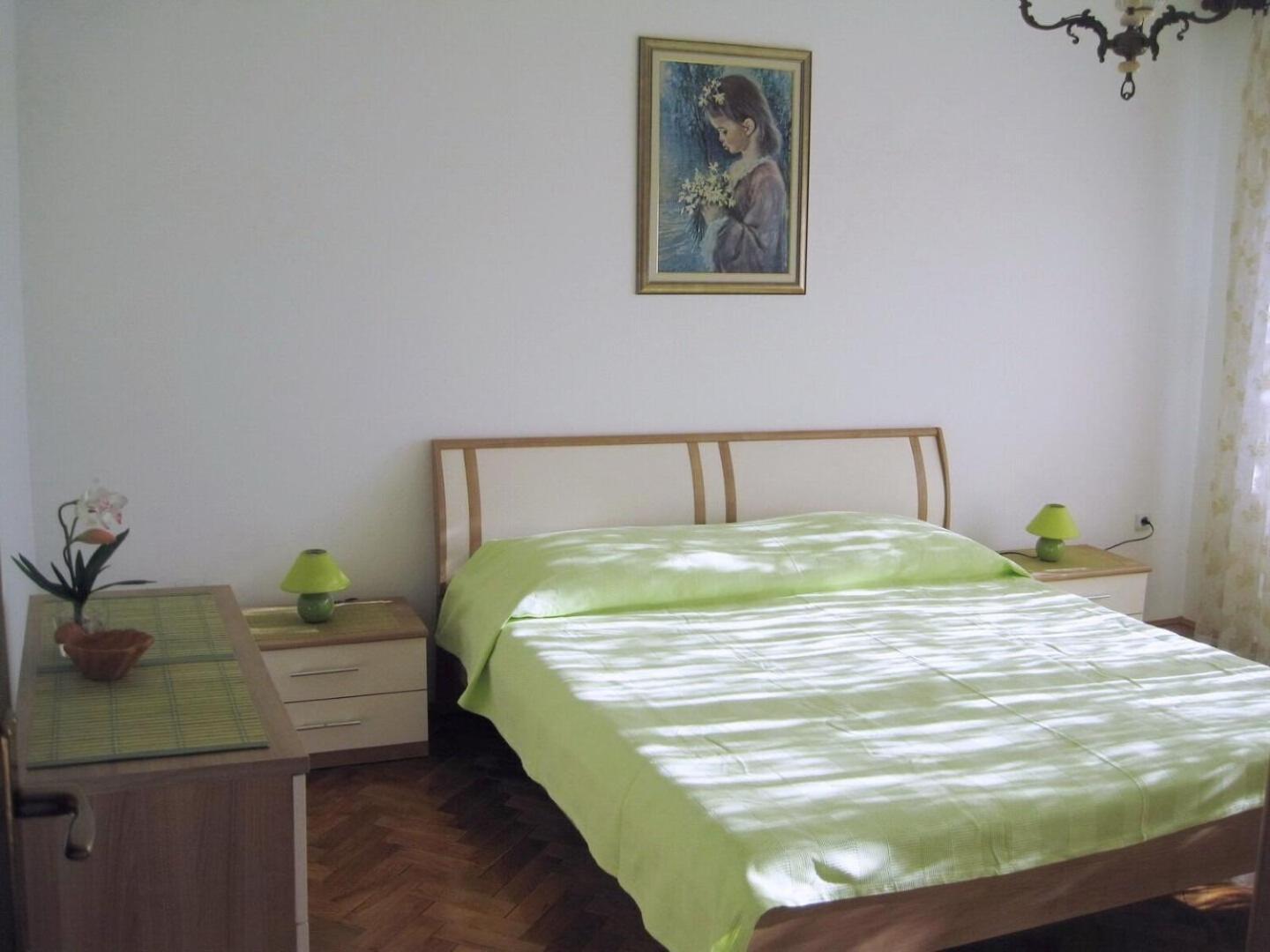 Ivan - With Large Terrace Apartment